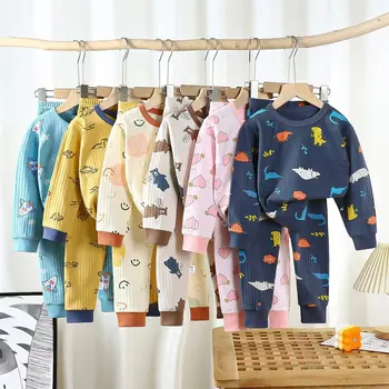 2023 Осенние пижамы с милым мультяшным принтом для девочек и мальчиков, детские пижамные костюмы для сна, хлопковый комплект из двух частей