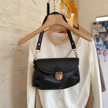 Мягкая искусственная кожа, ретро-сумка для подмышек, нишевый дизайн 2023, модная сумка через плечо с замком и пряжкой.