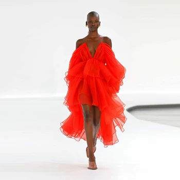 Новейшие женские платья Maxi из красной многоярусной органзы с длинными рукавами-колпачками, модное женское летнее платье до середины икры